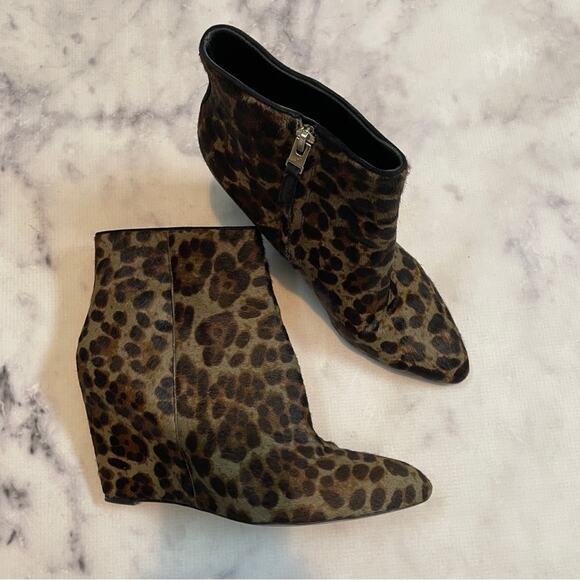 Brian Atwood Bellaria Leopard Print Fur Wedge Ankle Booties Sz 10 - Picture 10 of 11